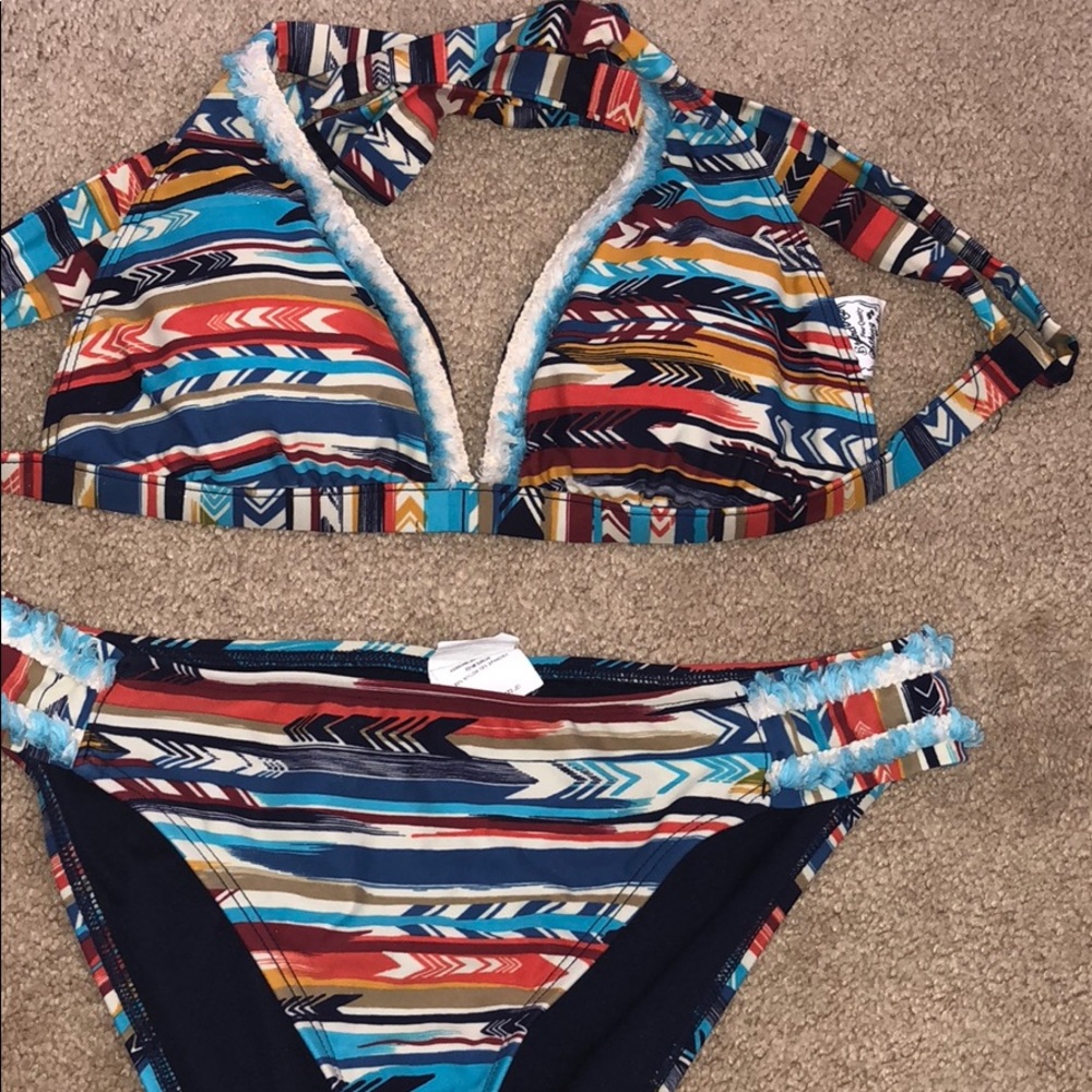 Multicolor scrappy back bikini